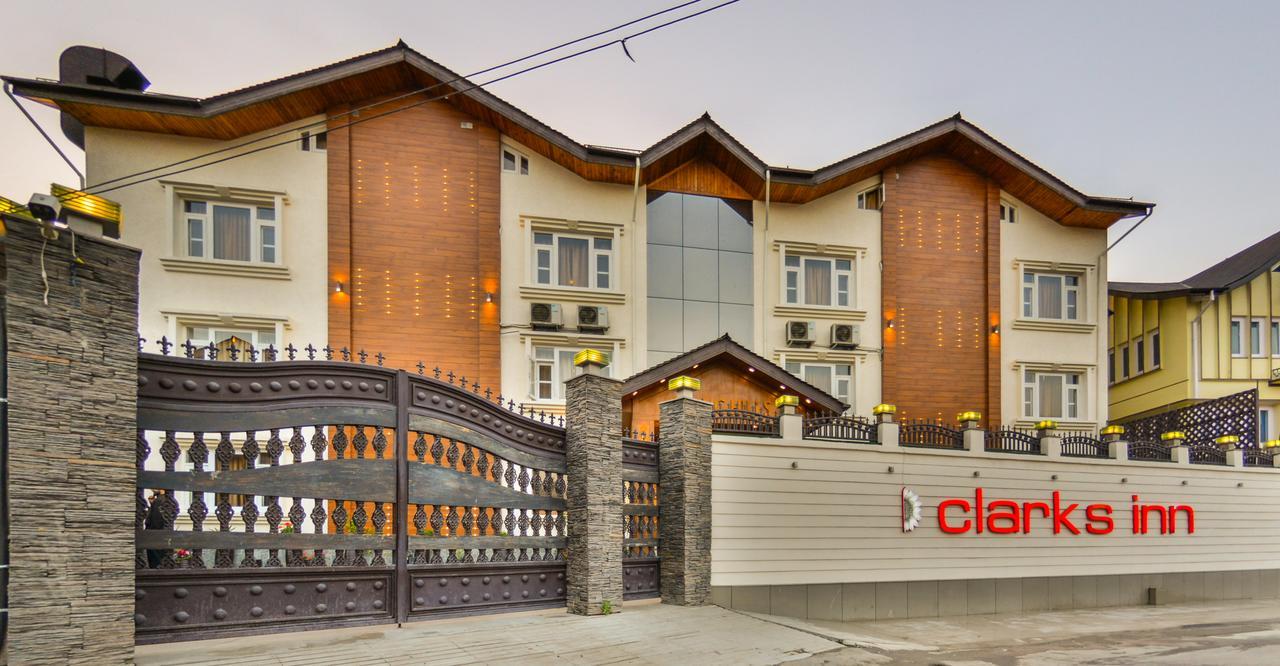 Clarks Inn Srinagar מראה חיצוני תמונה